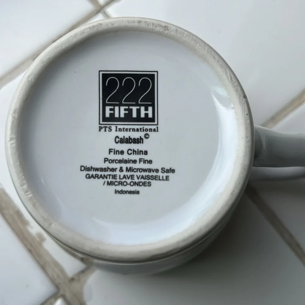 222 Fifth excellent no